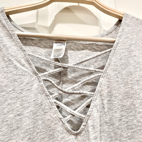 VS Light Heather Grey Oversized Criss-Cross Front Short Sleeves Active Top - Picture 3 of 6
